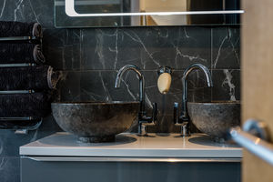 Photo 22- click for photo gallery